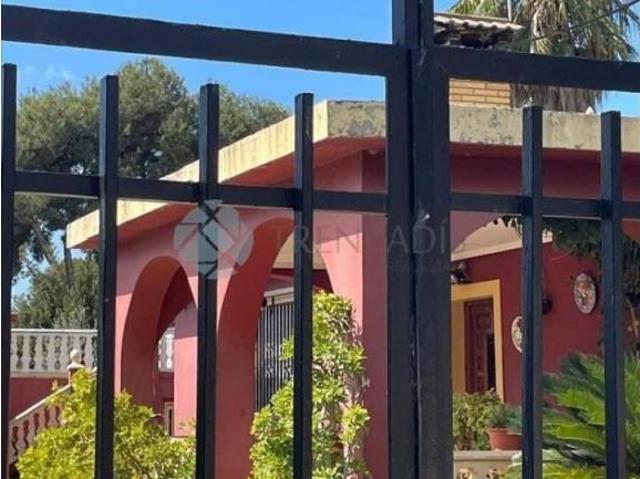 Casa en venta en el Camp de Túria, Valencia