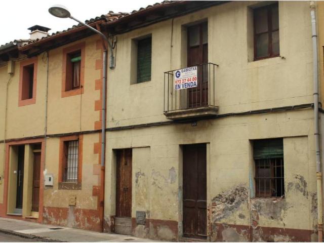 Casa en venta en Olot, Girona