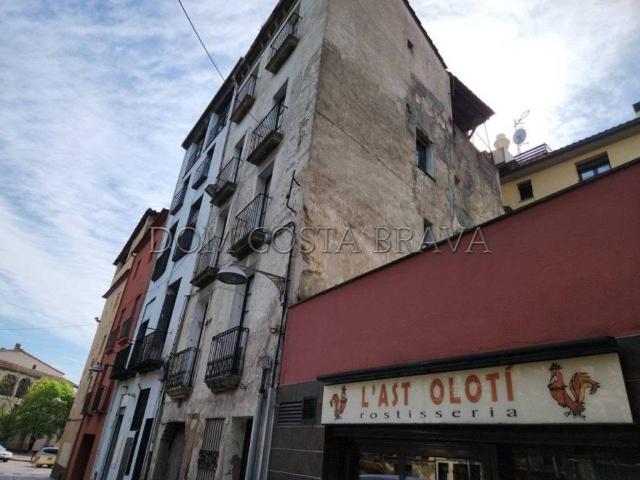 Casa en venta en Olot, Girona