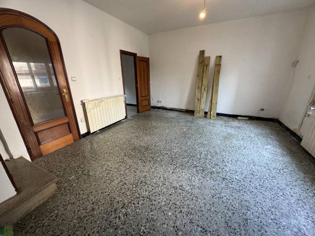 Casa en venta en Olot, Sant Pere Màrtir
