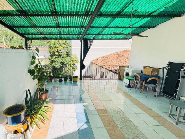 Casa en venta en Olot, Girona