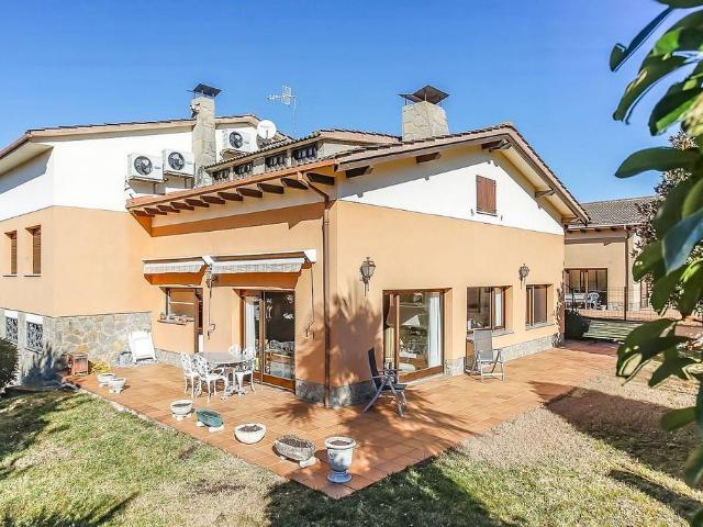 Casa en venta en Olot, Malagrida