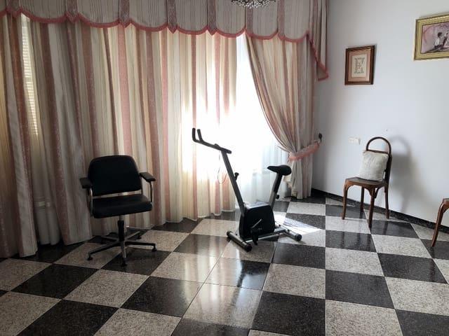 Casa en venta en Barriada Constitución, Olvera