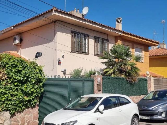 Casa en venta en Ontígola