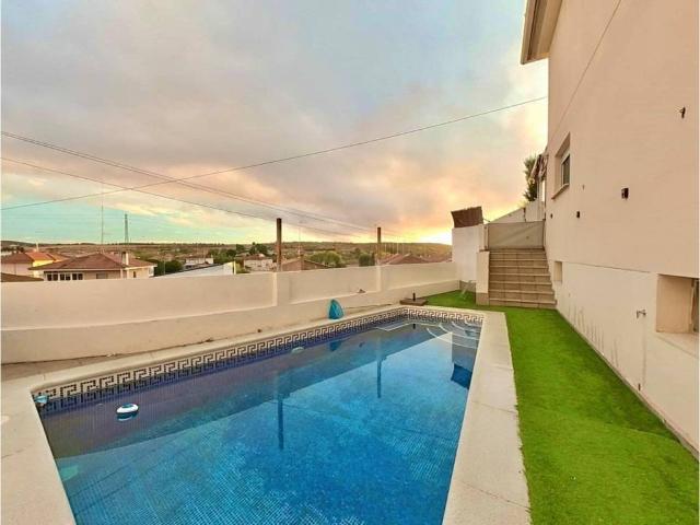 Casa en venta en Ontígola, Toledo