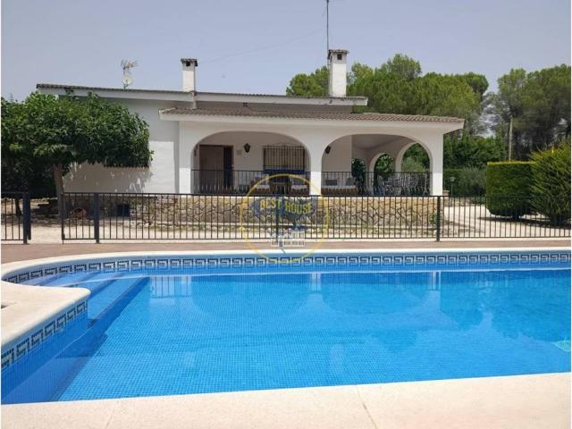 Casa en venta en la Vall d'Albaida, Valencia