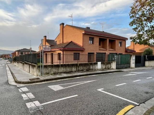 Casa en venta en Iruñerria, Navarra