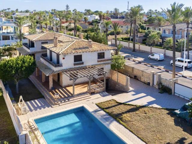 Casa en venta en Orihuela, Alacant / Alicante