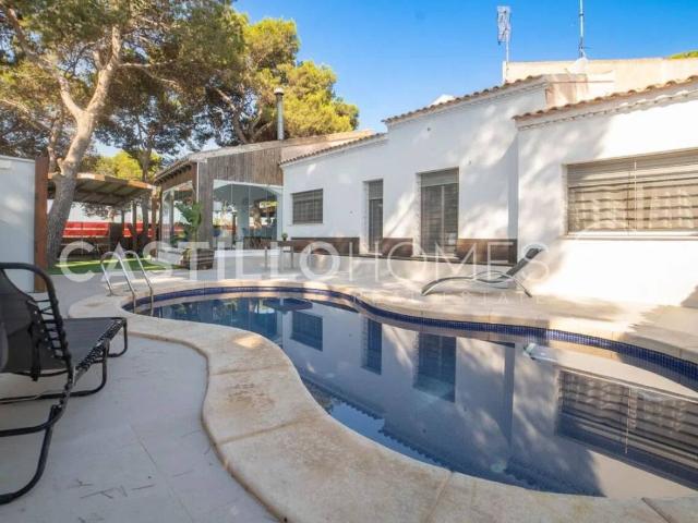 Casa en venta en Orihuela, Urbanización Punta Prima