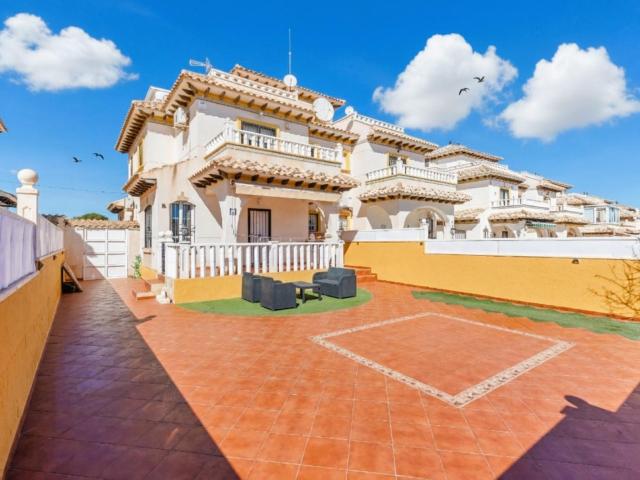 Casa en venta en Orihuela, Valencia