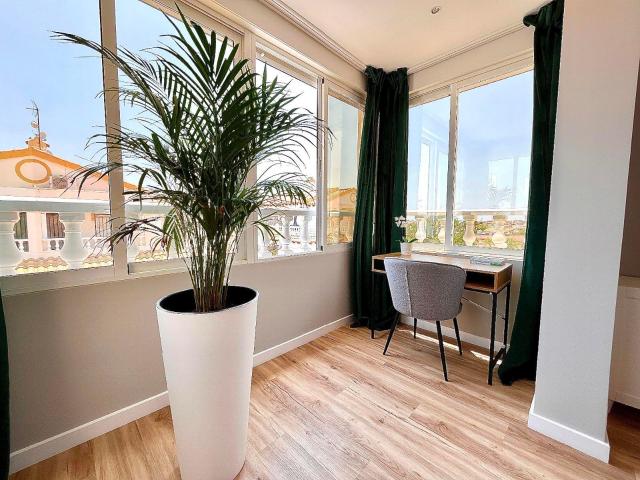 Chalet en venta en Urbanización La Zenia II, el Baix Segura / La Vega Baja