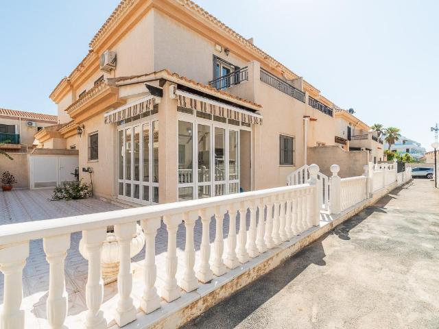 Casa en venta en Orihuela