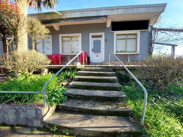 Casa en venta en Ordes, Galicia