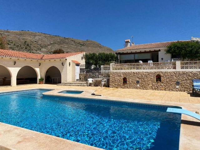 Casa en venta en Orxeta, Valencia