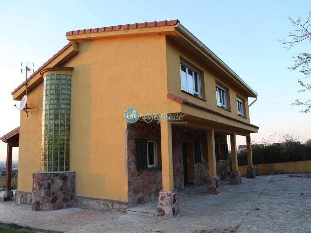 Casa en venta en Otero De Herreros
