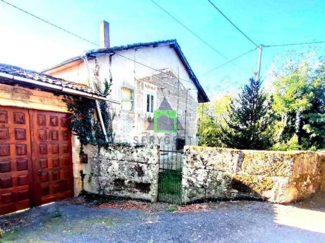 Casa en venta en Ourense, Galicia