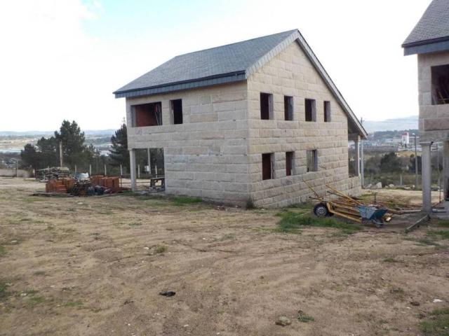 Casa en venta en O Cumial, Ourense