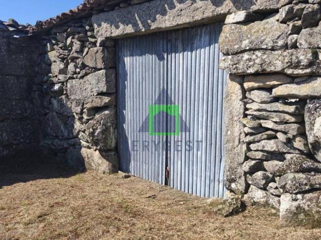 Casa en venta en Ourense, Galicia