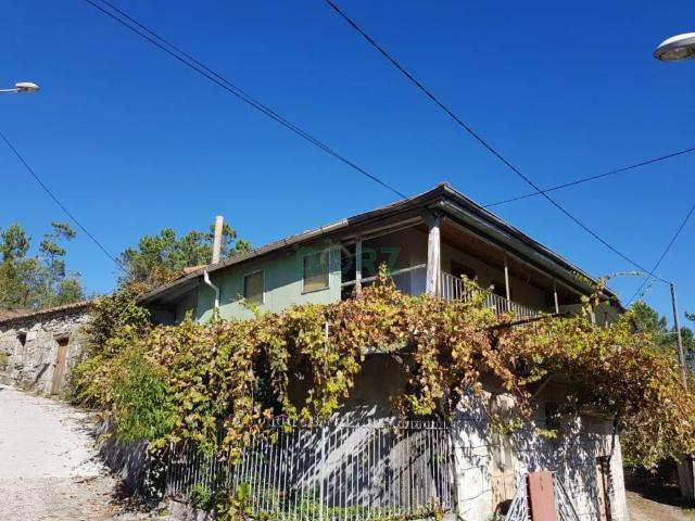 Casa en venta en Ourense, Galicia