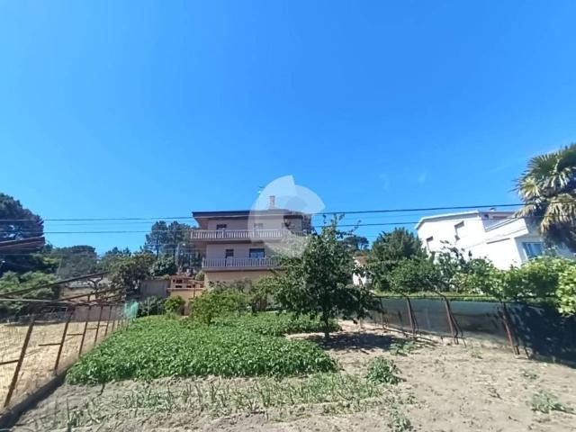 Casa en venta en Ourense, Galicia