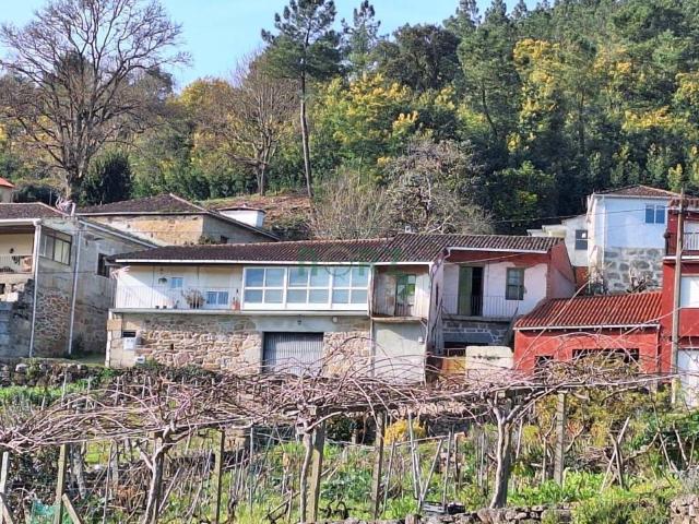 Casa en venta en Ourense, Galicia