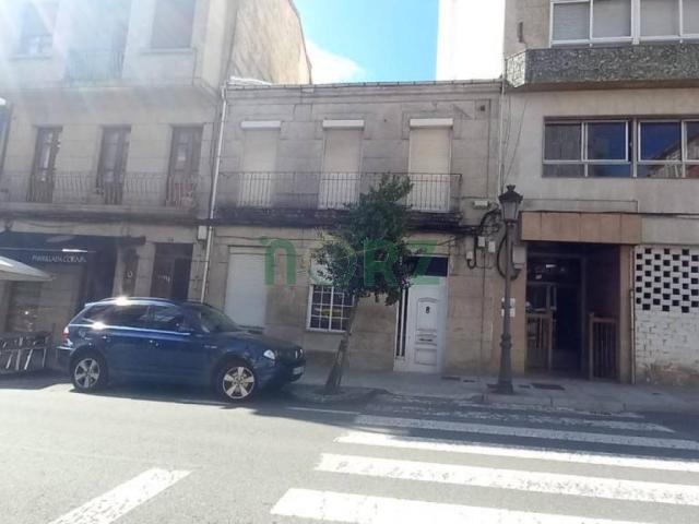 Casa en venta en Ourense, Galicia