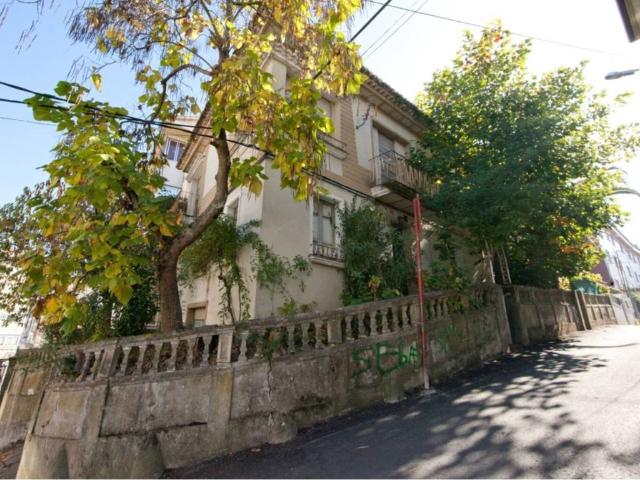 Casa en venta en Ourense, Galicia