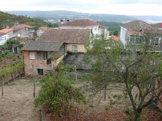 Casa en venta en Ourense, Galicia