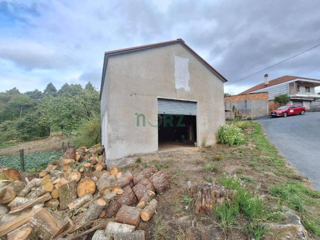 Casa en venta en Ourense, Galicia