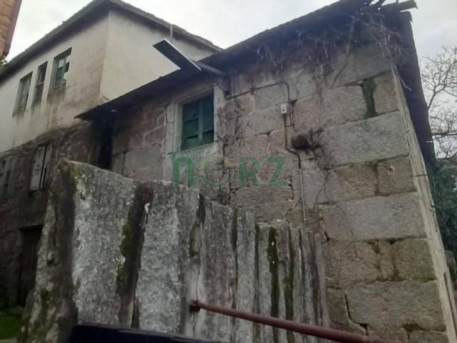 Casa en venta en Ourense, Galicia