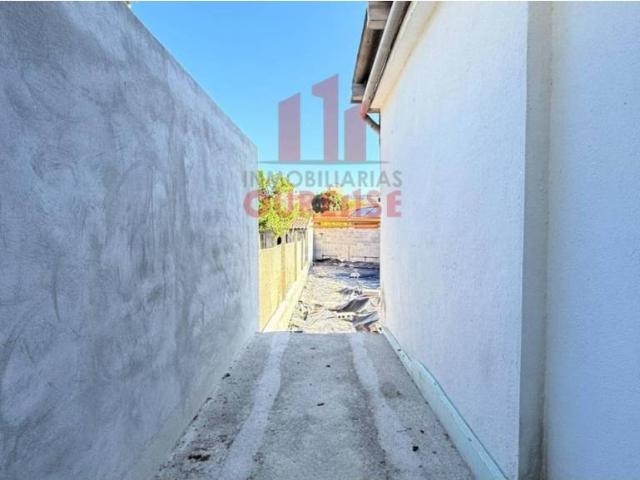 Casa en venta en Ourense, Galicia