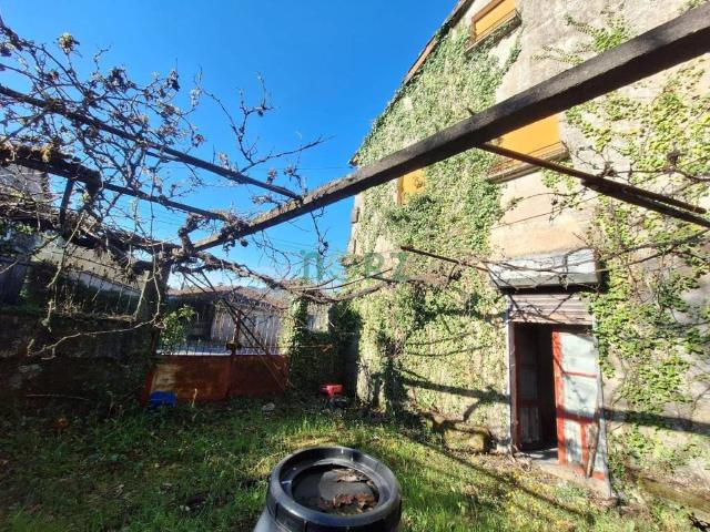 Casa en venta en Ourense, Galicia