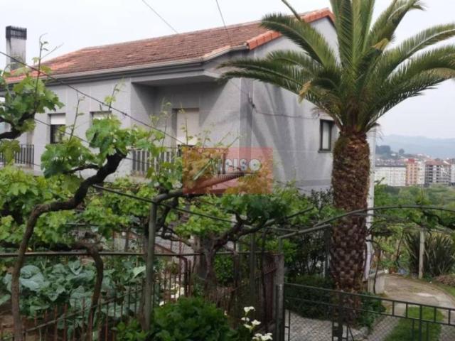 Casa en venta en Ourense, Galicia