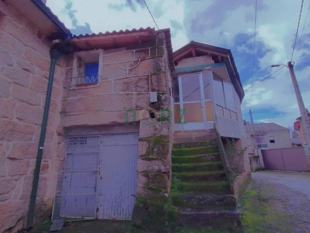 Casa en venta en Ourense, Galicia