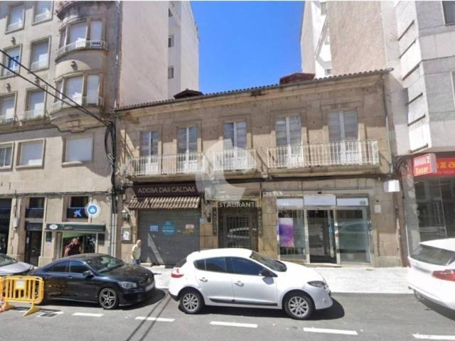 Casa en venta en Ourense, Galicia
