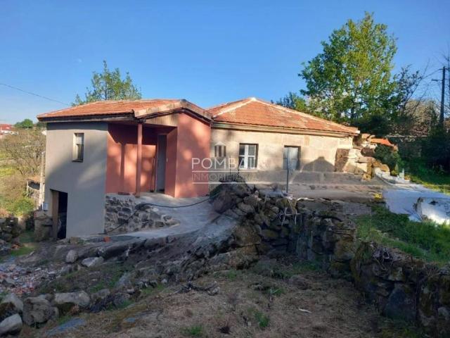 Casa en venta en Ourense, Galicia