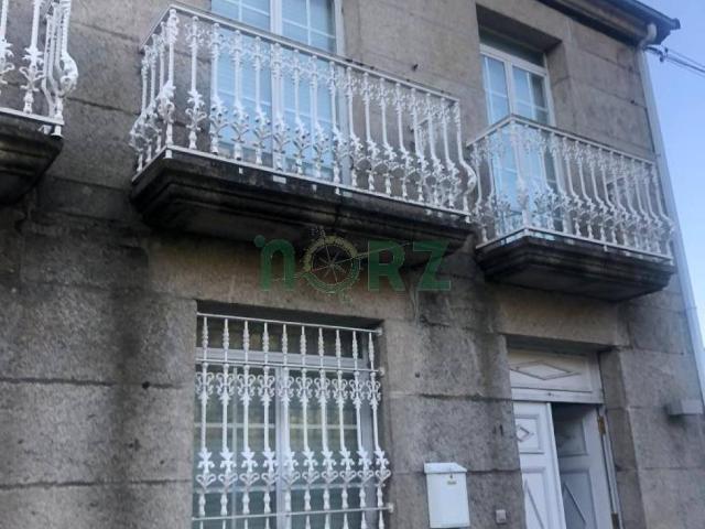 Casa en venta en Ourense, Galicia