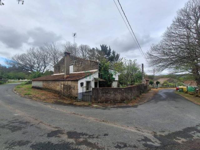 Casa en venta en Ourense, Galicia