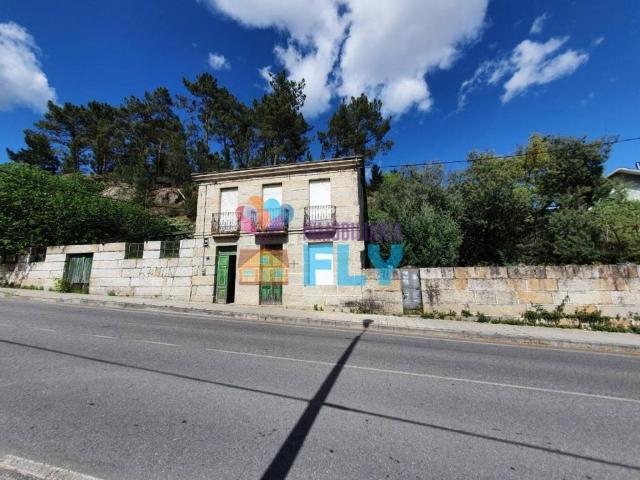 Casa en venta en Ourense, Galicia