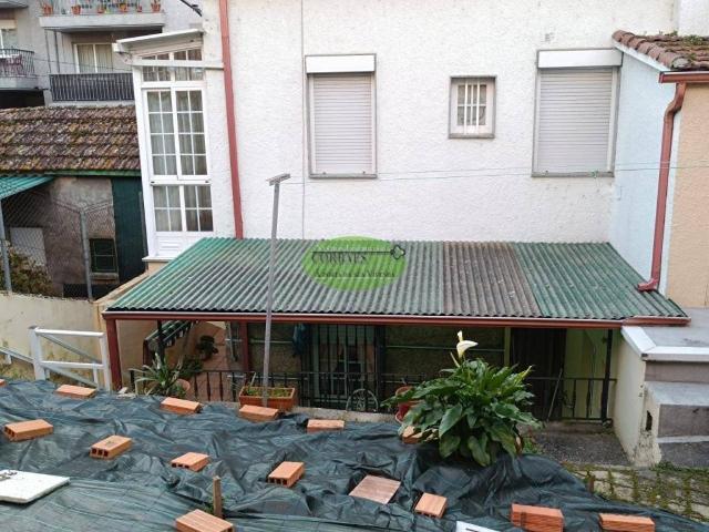 Casa en venta en Ourense, Galicia