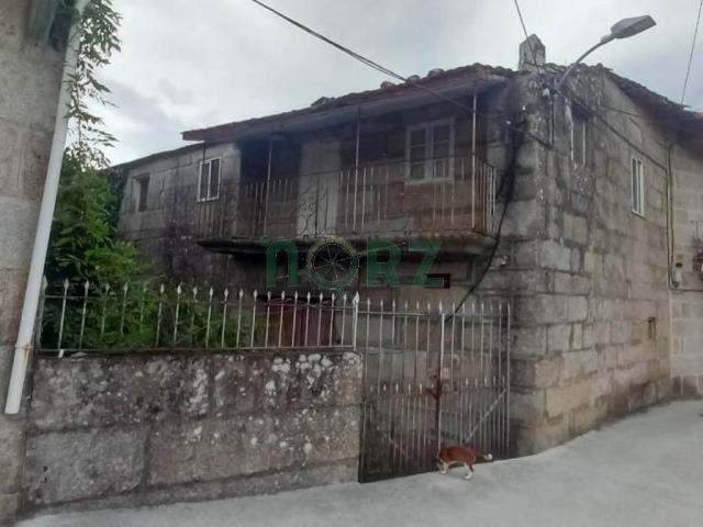 Casa en venta en Ourense, Galicia