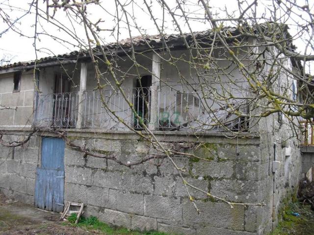 Casa en venta en Ourense, Galicia