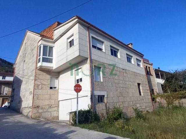 Casa en venta en Ourense, Galicia