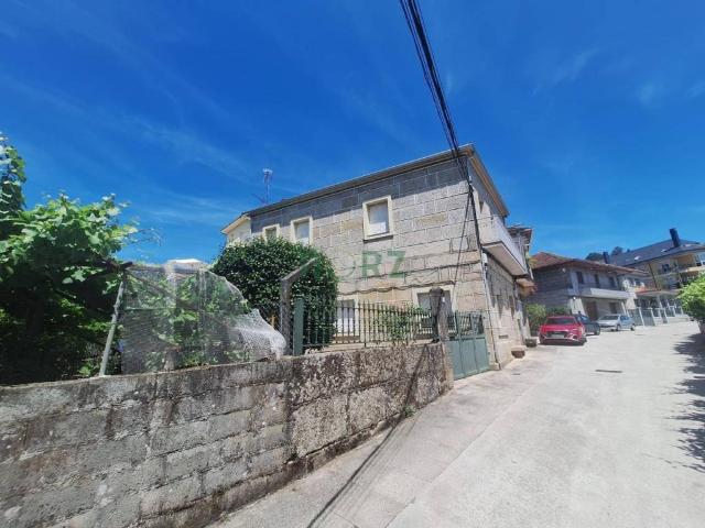 Casa en venta en Ourense, Galicia
