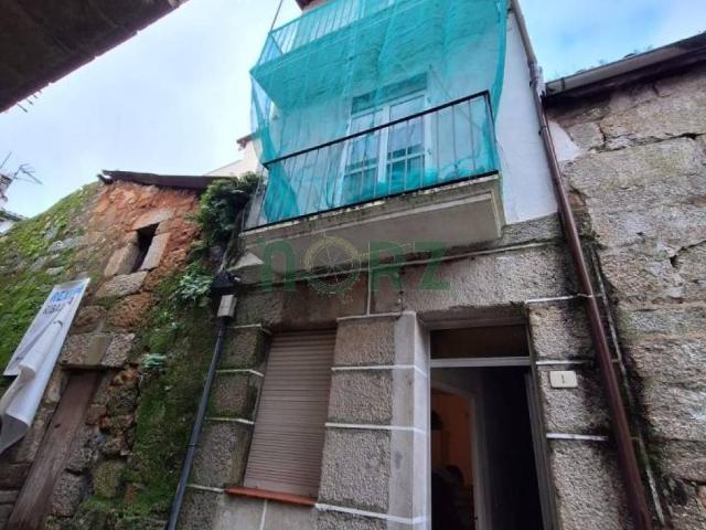 Casa en venta en Ourense, Galicia