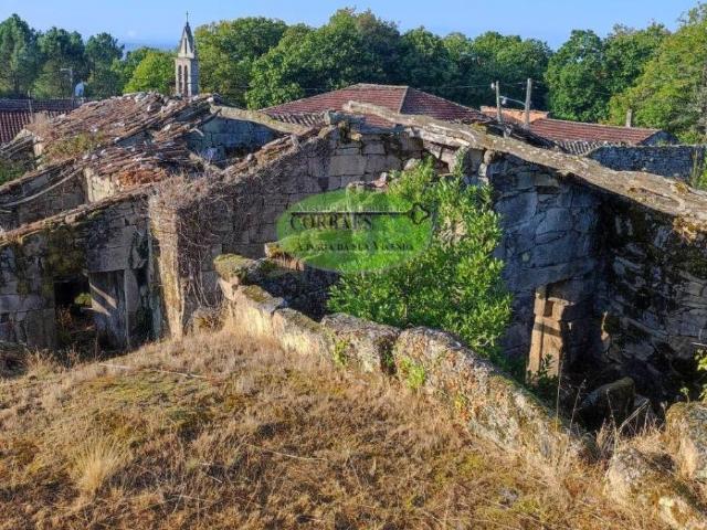 Casa en venta en Ourense, Galicia