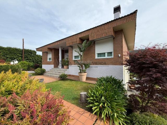 Casa en venta en Centro, Ourense