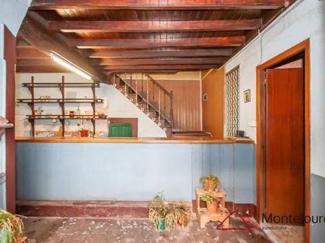 Casa en venta en Outes, Noia