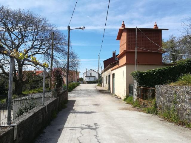 Casa en venta en Outes, Noia