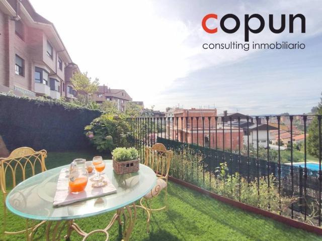 Casa en venta en Oviedo, Olivares